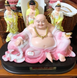 TƯỢNG DI LẠC ÁO HỒNG