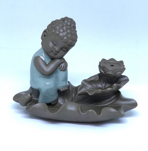 CHÚ TIỂU BÊN LÁ SEN